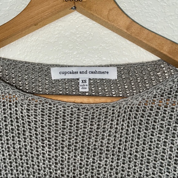 Cupcakes and Cashmere Distressed Zipper Sweater - Picture 6 of 8